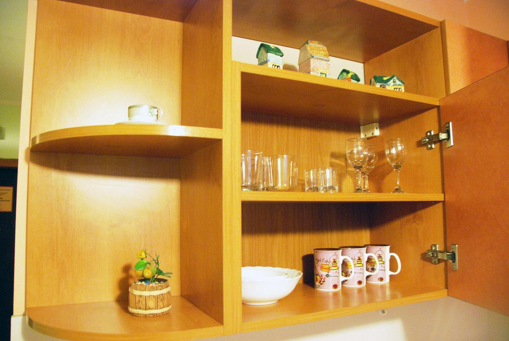 Home Hotel Apartments On Lva Tolstogo Kiev Bagian luar foto