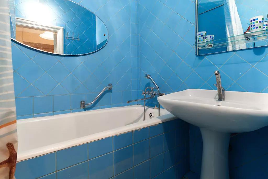 Home Hotel Apartments On Lva Tolstogo Kiev Ruang foto