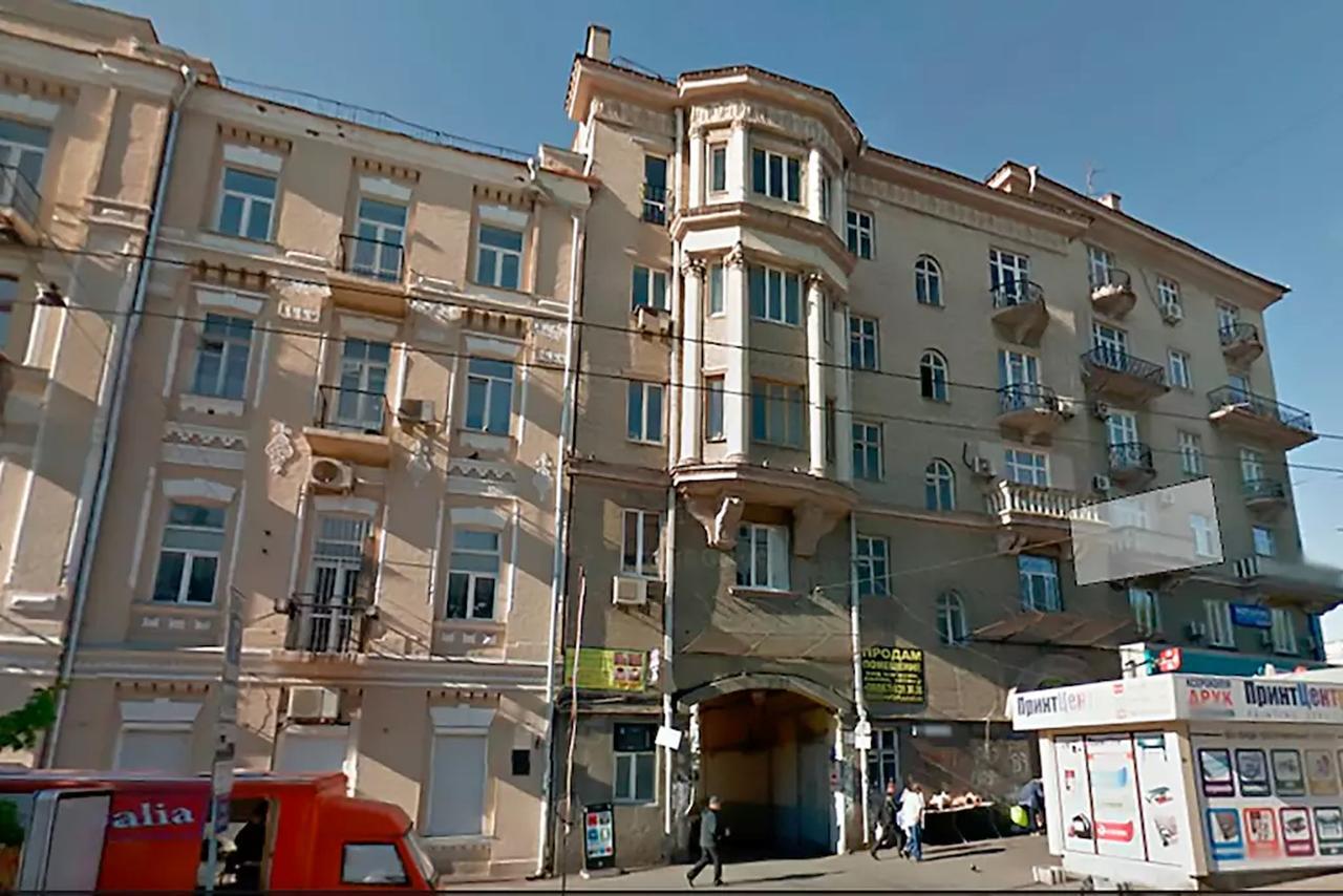 Home Hotel Apartments On Lva Tolstogo Kiev Bagian luar foto